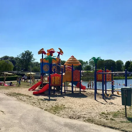 Betuwe Lodge, Camping Betuwe אתר קמפינג